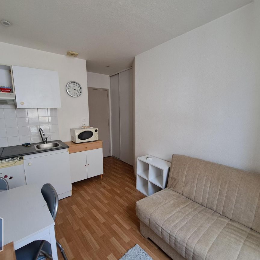 Location Appartement 1 pièce 18m² BORDEAUX 33800 - Photo 1