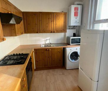 1 bedroom flat to rent - Photo 6