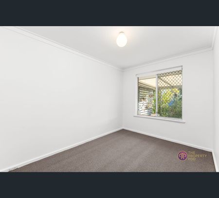 13a Peron Close, Cooloongup, WA 6168 - Photo 4
