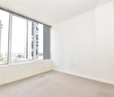 149/79 Whiteman Street - Photo 4