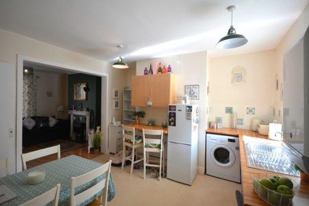 2 bedroom terraced house to rent - Photo 5