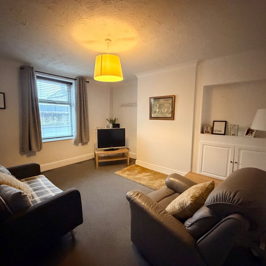 2 bedroom terraced house to rent - Photo 1