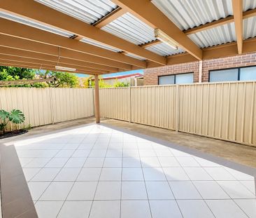 3 BEDROOM TOWNHOUSE! - Photo 3