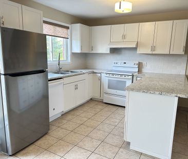 For Lease - 53 Hattie Court Unit# Main, Georgina, Ontario - Photo 6