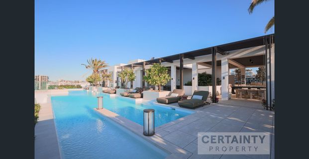 One Earle Lane, Architectural Excellence Meets Elevated Living - Photo 1