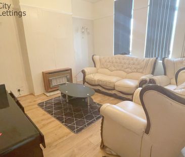 2 Bedroom End Terraced House - Photo 4