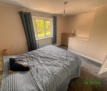 2 bedroom semi-detached house to rent - Photo 5