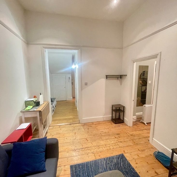 1 Bed Flat, Kensington Gardens Square, W2 - Photo 1