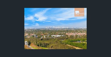 One bedroom plus study with amazing city view - Photo 2