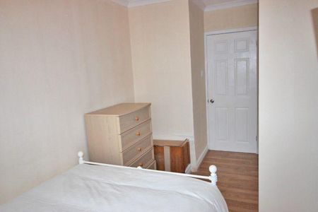 4 bedroom maisonette to rent - Photo 4