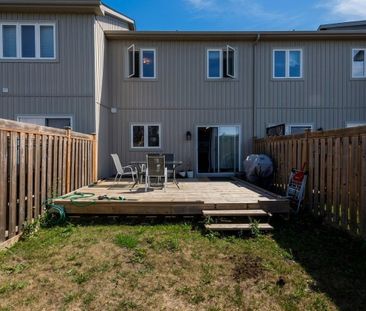 For Lease - 92 Pearcey Crescent, Barrie, Ontario - Photo 5
