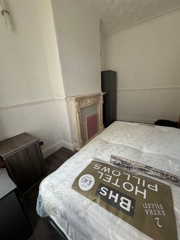 Room in a Shared House, Woodall Road, B6 - Photo 3