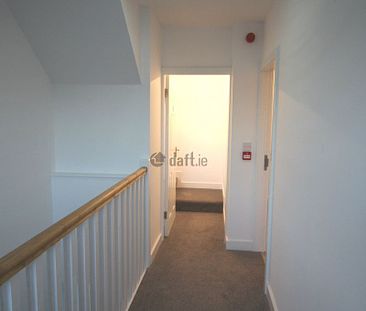 Apartment to rent in Dublin, Dún Laoghaire - Photo 4
