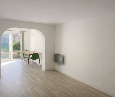 Coxdean, Epsom, Surrey, KT18 5TH - Photo 1