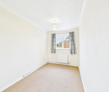 2 bedroom maisonette to rent - Photo 4