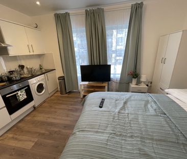 Studio Flat, Whitehorse Road, CR0 - Photo 2