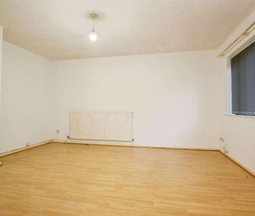 Pascall Court, St. Peters Street, Cardiff, CF24 - Photo 5