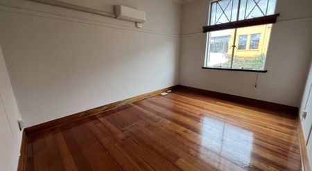 ONE BEDROOM, CITY CENTRE - Photo 2