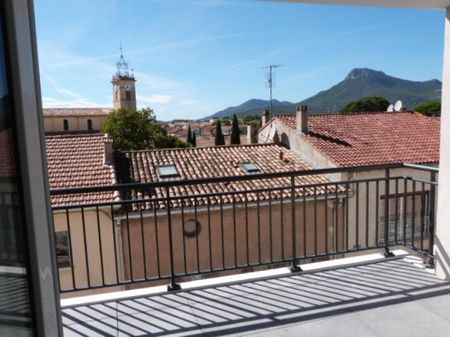 location Appartement T2 DE 43.4m² À LA CRAU - Photo 5