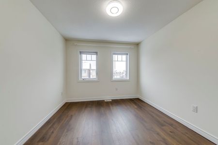 For Lease - 3130 Goodyear Road, Burlington, Ontario - Photo 4