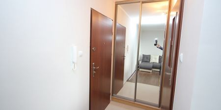 Kawalerka usytuowana w Centrum Miasta 26m2 - Zdjęcie 2