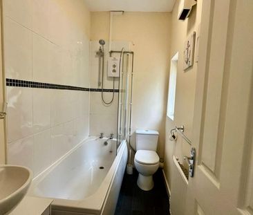 2 bedroom end of terrace house to rent - Photo 6