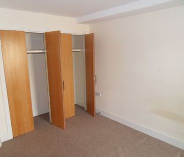 Ellis Court, Textile Street, Dewsbury, West Yorkshire, WF13 - Photo 1