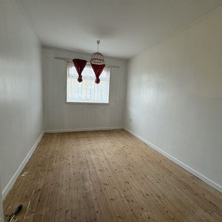 CampleaCroft, BIRMINGHAM - Photo 3