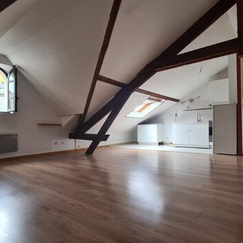 Appartement 3 pièces 35m2 REIMS 596 euros - Photo 1