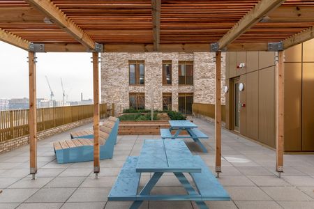 2 bedroom apartment - Photo 3