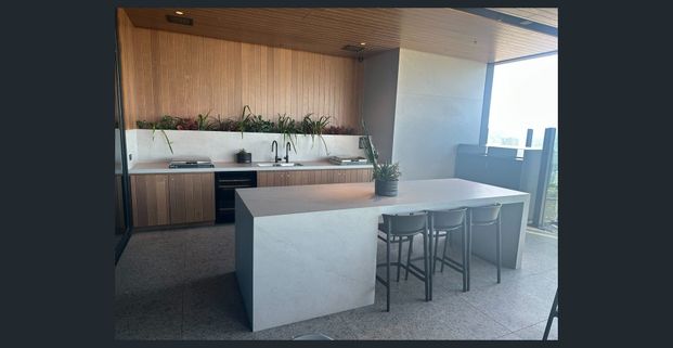 Upper House - Unfurnished - Photo 1