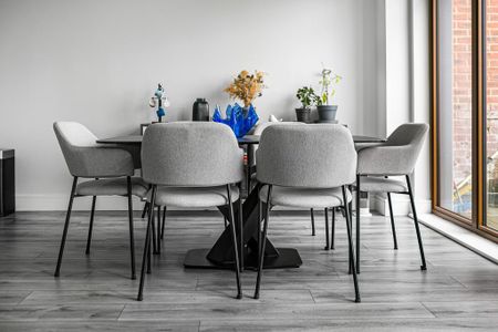 2 bedroom penthouse to rent - Photo 3