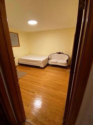 For Lease - 122 Rifle Range Road Unit# Furnished, Hamilton, Ontario - Photo 1