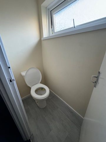 Room in a Shared House, Papyrus Way, B36 - Photo 2