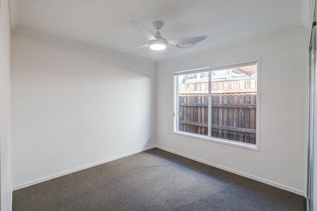 Family Home in 'Affinity Estate' With Ducted Air Con System. - Photo 4
