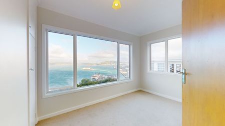 143 Barnard Street, Wadestown - Photo 2