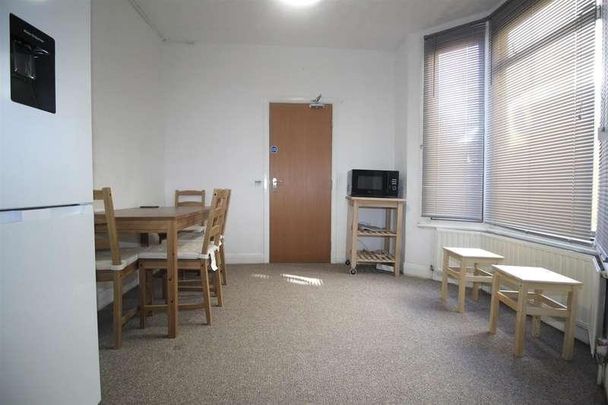 Derby Road, Enfield, EN3 - Photo 1