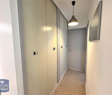 Location Appartement 3 pièces 65m² LILLE 59000 - Photo 5