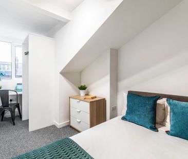 Room in a Shared House, Beechwood Avenue, LS4 - Photo 4