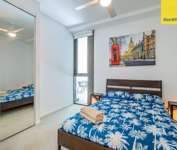 Conveniently Located Two Bedroom Apartment - Photo 3