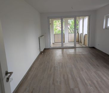 - 1 - Raumwohnung mit Balkon in Radebeul - Foto 2