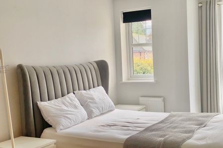 London Road, Aston Clinton, AYLESBURY - Photo 5