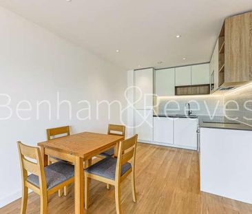 Fairbank House, Beaufort Square, NW9 - Photo 6