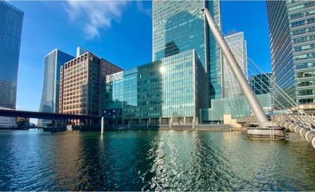 Studio Flat, Wardian, E14 - Photo 3