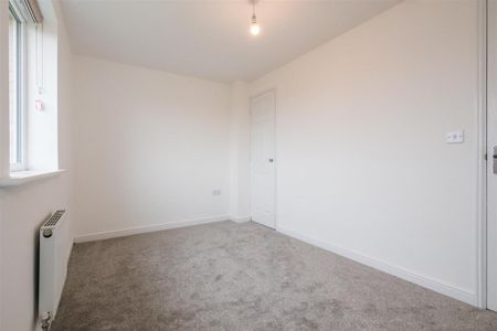 2 bedroom semi-detached house to rent - Photo 4