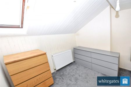 Tilbury Mount, Leeds, West Yorkshire, LS11 - Photo 3