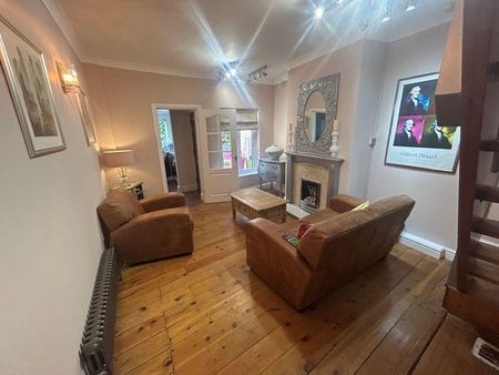 2 bedroom terraced house to rent - Photo 2