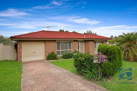 16 Mazari Grove, 2768, Stanhope Gardens Nsw - Photo 4