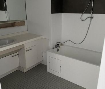 Location Appartement 5 pièces 100m² DOUAI 59500 - Photo 4