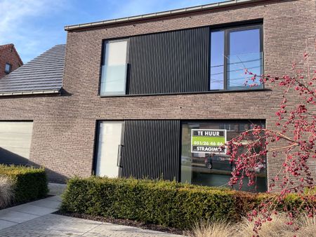 recente nieuwbouw vier slaapkamer EENGEZINSWONING met grote garage & buitenterras - Photo 2